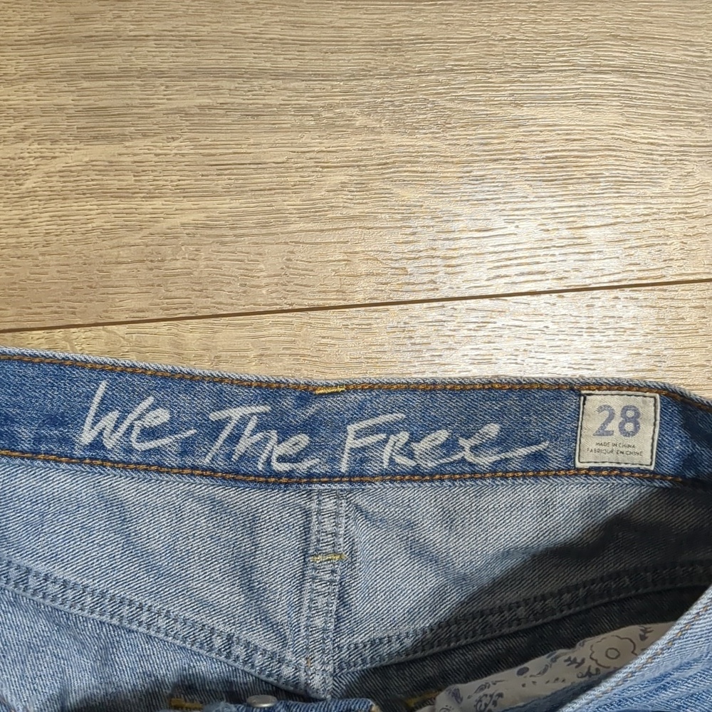 We The Free People Cut Off Jean Denim Shorts 28 - Picture 3 of 8